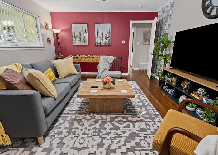 Charming 2bd Tcu Walkable Holiday home *